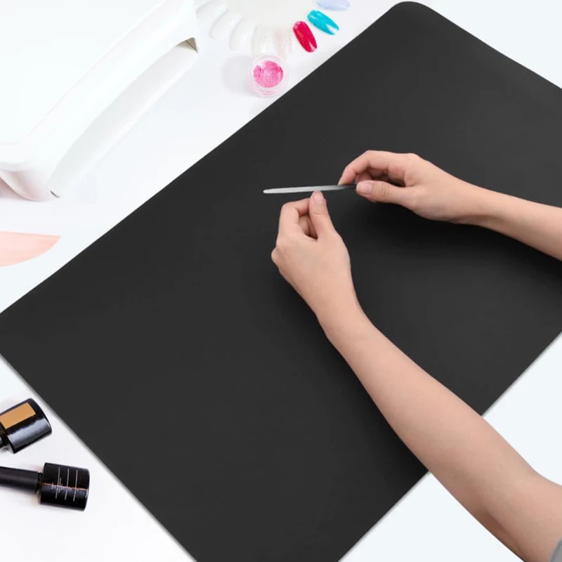 柔らかく折りたたみ可能なテーブルマット – 防水、傷つきにく - Leather Desk Pad のレビューと価格